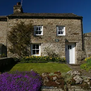 Cissy's Hawes